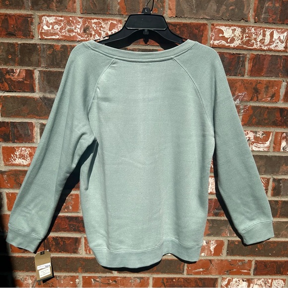 Alaska Themed “Mountains and Bear” Sweatshirt (new, with tags) (L) - Picture 4 of 5